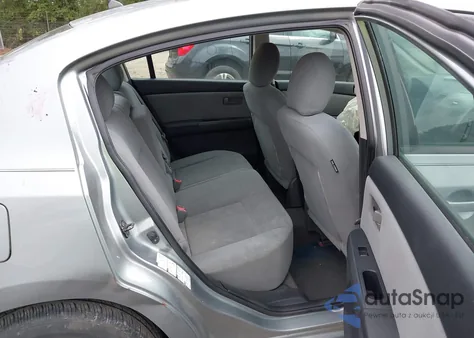 2010 Nissan Sentra 2.0 from USA, damaged, VIN 3N1AB6AP2AL662358